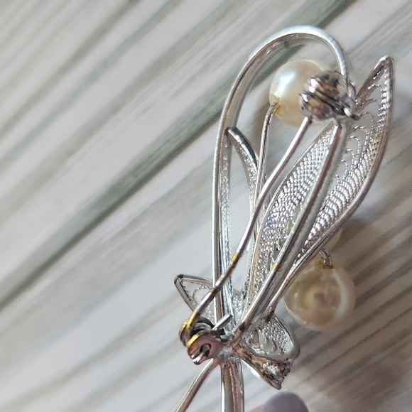 Faux Pearl Bracelet and Brooch Combo - Picture 4 of 4